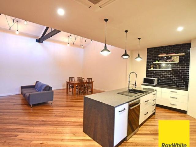 Industrial Chic Living in the main street