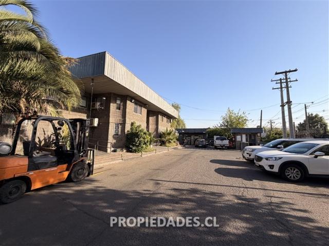 Industrial en Venta en Av. Salvador Allende / Comercio