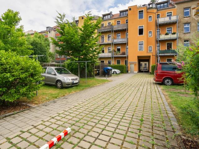 Industrial style apartment in Dresden Alt Plauen, Dresden Amsterdam Apartments for Rent