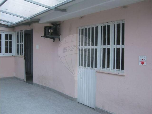 Industrial T0 para arrendamento