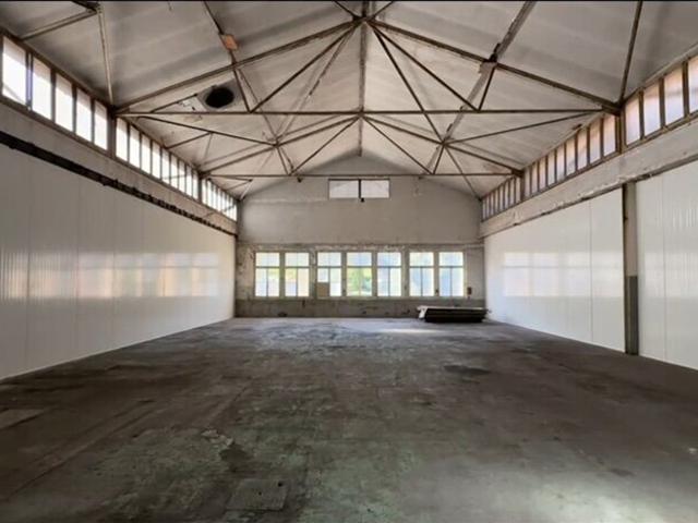 Industriefläche von 385 m² zur Miete