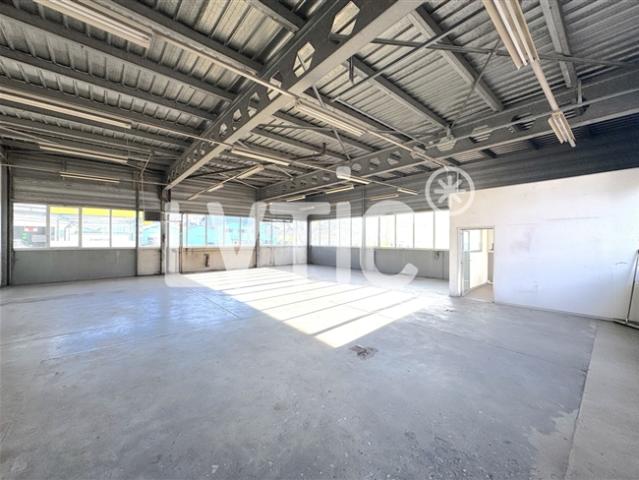 Industriehalle, Werkstatt von 725 m2 zu vermieten in Châtel St Denis
