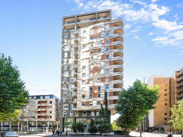 Indescon Square, London E14. 4 bed flat to rent £4,996 pcm £1,153 pw