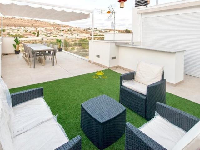 INDEPENDENT CHALET FOR RENT WITH PRIVATE POOL IN BENIJOFAR ALICANTE PROVINCE