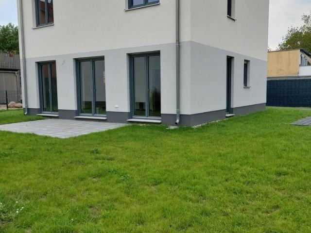 Independent House Available for Corporate, Airport office