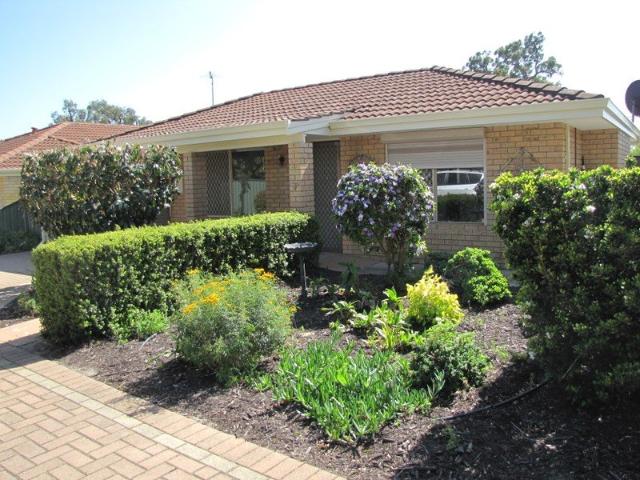 INDEPENDENT LIVING RETIREMENT VILLA SMALL PRIVATE VILLAGE LEASE FOR LIFE