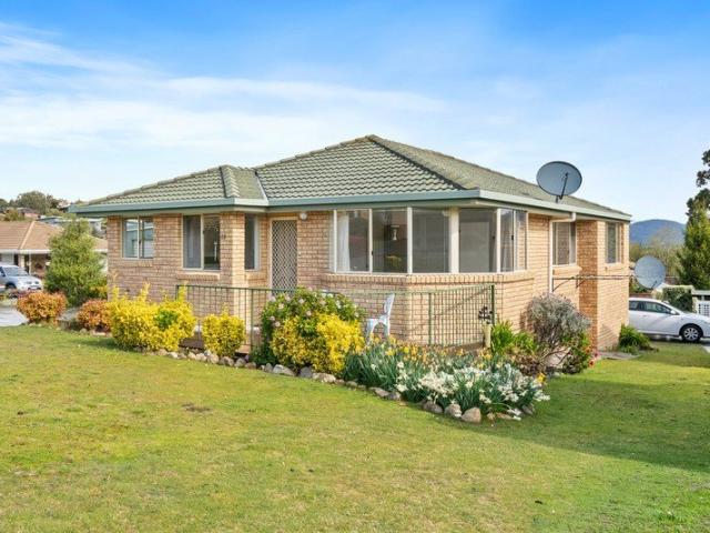 Independent Living with Community at Your Doorstep