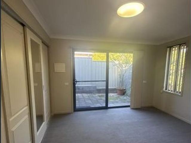 Independent Living Unit in a Central Location!