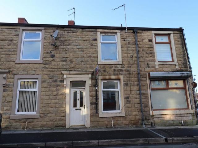 India Street, Accrington, BB5 2 bed terraced house to rent £650 pcm £150 pw