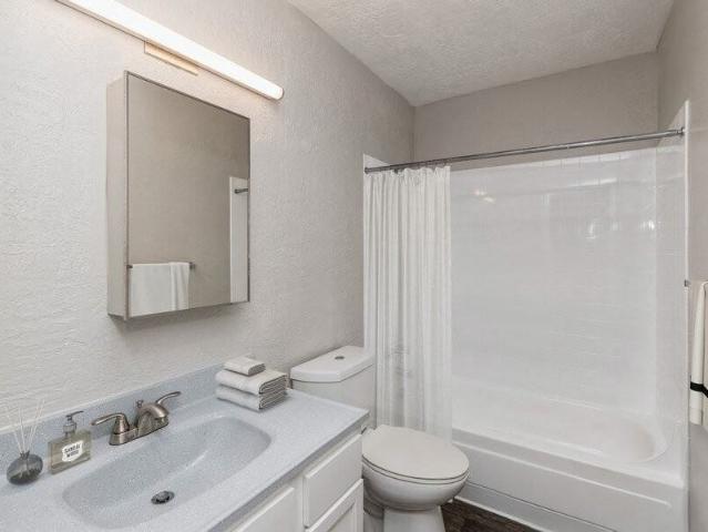Indigo Park 1 Bedroom Apartment for Rent at 7600 Montgomery Blvd Ne, Albuquerque, NM 87109 Stardust Skies North