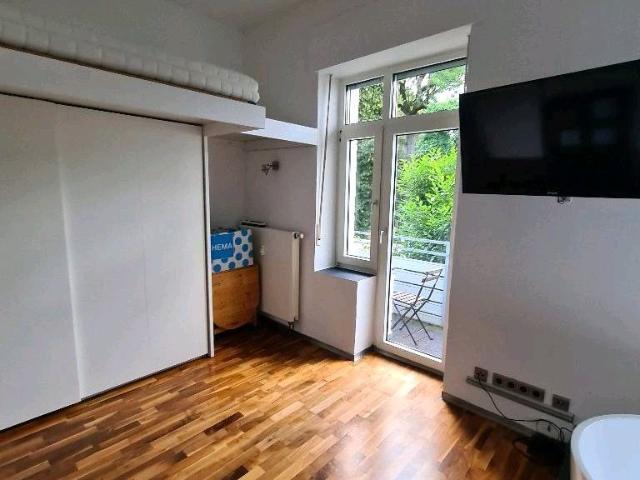 Individual one room apartment in Düsseldorf Derendorf, Dusseldorf Amsterdam Apartments for Rent