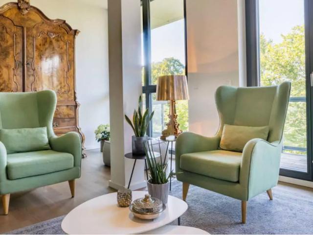 INDIVIDUAL, INNOVATIVE THOSE WHO LIVE IN MITTE ON THE PULSE OF THE TIMES, Berlin Amsterdam Apartments for Rent