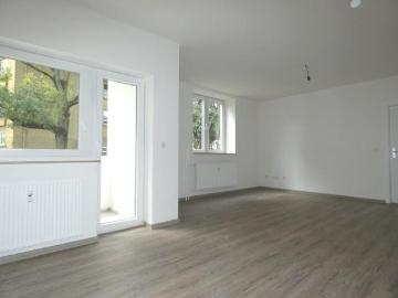 Individualisten aufgepasst! 3 Zimmer zzgl. Mansarde in Schlossparknähe!