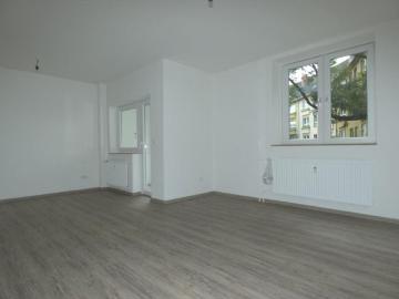 Individualisten aufgepasst! 3 Zimmer zzgl. Mansarde in Schlossparknähe!