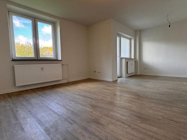 Individualisten aufgepasst! 3 Zimmer zzgl. Mansarde in Schlossparknähe!
