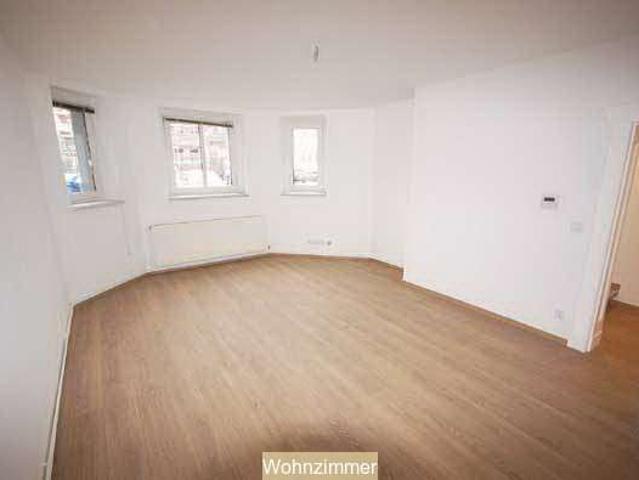 Individuelle Singlewohnung in Westend