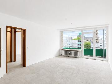 Individuelle Renovierung: 2 Zimmer Wohnung mit Balkon in Neuss City