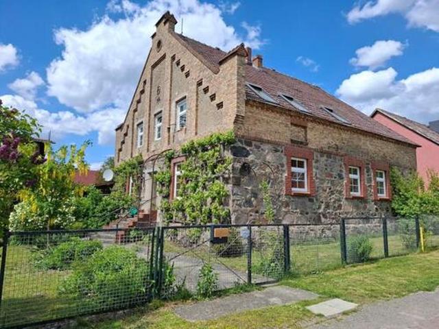 Individuelle Wohnung in einem Zweifamilienhaus, in Baumgarten