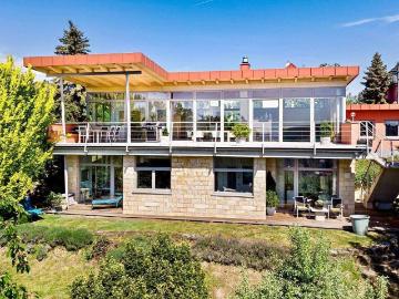 Individuelles und sehr hochwertiges Architektenhaus in ruhiger und grüner Bestlage