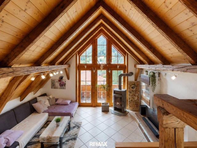 Individuelles Wohnen auf zwei Etagen mit Balkon und Garten in Pfunds!