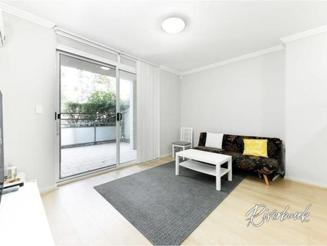 Indoor Outdoor Living In A Convenient Location