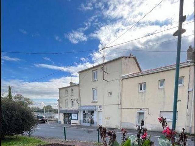 Indre Pays de la Loire 44610 100725595