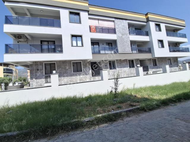 Çine'de Arakat 90 M² Amerikan Mutfaklı 2+1