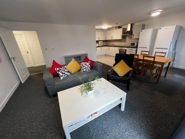 Infirmary Road, Sheffield S6 1 bed in a flat share to rent £625 pcm £144 pw