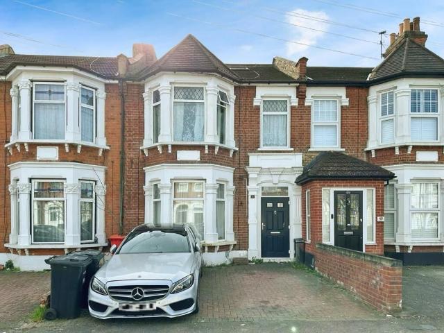 Ingleby Road, Ilford IG1, 2 bed flat to rent, £1,800 pcm | PrimeLocation