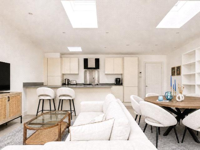 Inglethorpe Street, London SW6, 3 bed flat to rent, £3,900 pcm | PrimeLocation