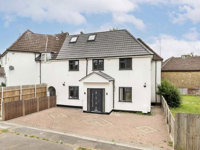 Ingleway, London N12 4 bed house to rent £3,950 pcm £912 pw