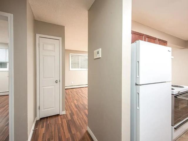 Inglewood 124 Apartments — 1 Bedroom