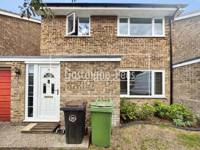 Inglewood Avenue, Camberley, GU15 3 bed house to rent £1,850 pcm £427 pw