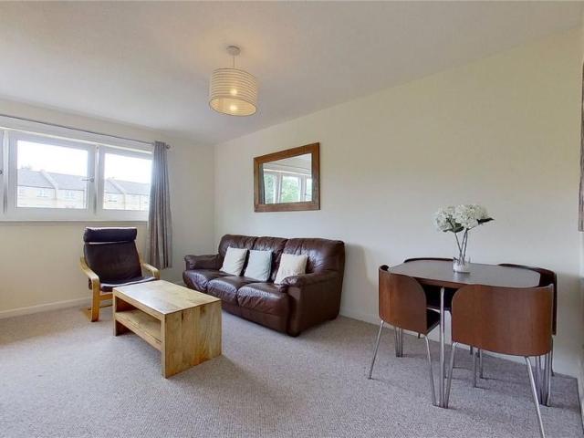 Inglis Green Rigg, Edinburgh, EH14 2 bed flat to rent £1,430 pcm £330 pw