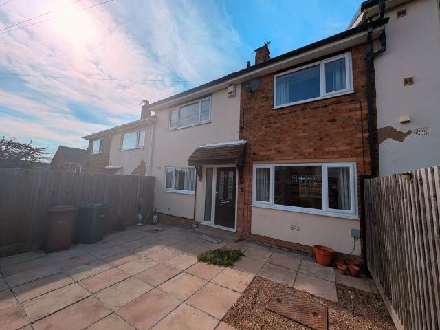 Ingram Crescent, Knottingley, West Yorkshire WF11, 3 bed terraced house to rent, £900 pcm | PrimeLocation