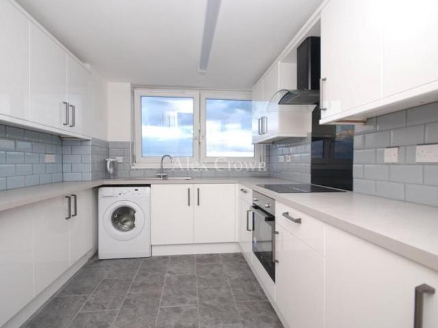 Ingram House, Daling Way, Old Ford, London, E3 5ND, United Kingdom | 3 bed apartment for rent #138592044 | Rentberry
