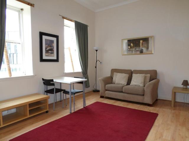 Ingram Street, Glasgow, G1 1 bed flat to rent £1,150 pcm £265 pw