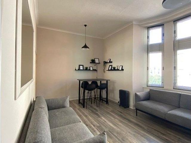 Ingram Street, Glasgow G1, 2 bed flat to rent, £1,650 pcm | PrimeLocation