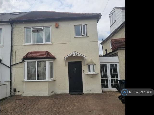 Ingram Road, Thornton Heath, CR7 4 bed semi detached house to rent £2,900 pcm £669 pw