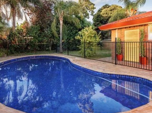 Inground Swimming Pool ! 6 Acacia Crescent, Wodonga