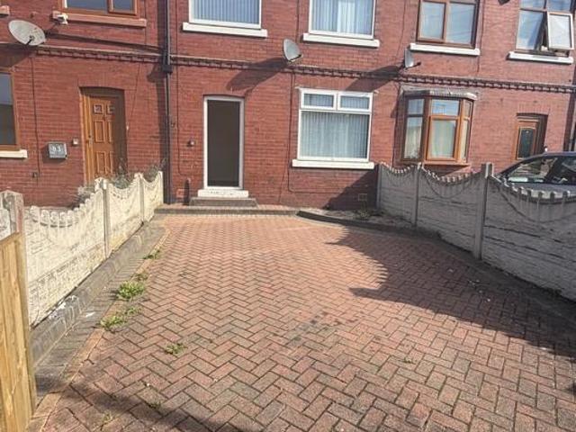 Ingsfield Lane, Bolton upon Dearne S63 3 bed terraced house to rent £900 pcm £208 pw