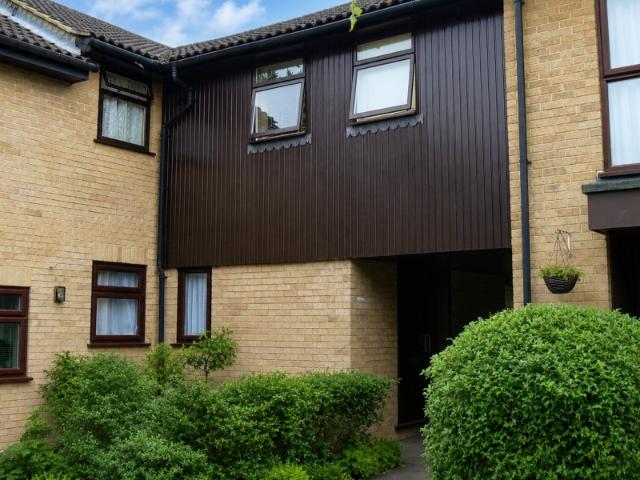 Inkerman Road, Woking 1 bedroomProperty for lettings Seymours