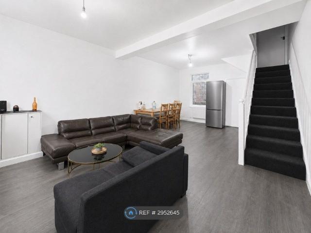 Inkerman St, Luton LU1, 5 bed terraced house to rent, £2,200 pcm | PrimeLocation