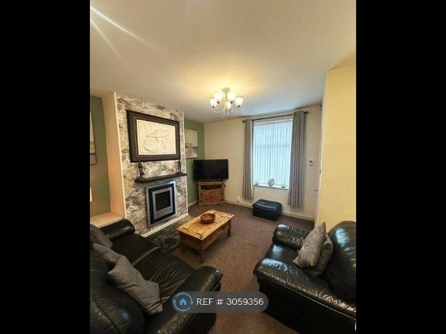 Inkerman Street, Bradford BD4, 2 bed terraced house to rent, £750 pcm | PrimeLocation