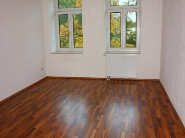 Inkl. EBK Tageslichtbad mit Eckbadewanne Balkon WG gerecht