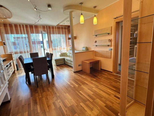 INKL GARAGE 4 Zimmer 94,73 m² Top Zustand