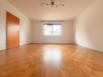 Inklusive Parkplatz I Kompakte 1 Zimmer Wohnung mit separater Küche in Liebenau