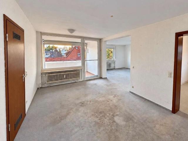 Instandgehaltene 2,5 Zimmer Wohnung mit Balkon & Garage in ruhiger Lage von Biberach