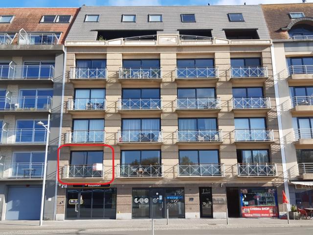 Instapklaar 1 slaapkamer appartement met terrasje in het centrum van Bredene