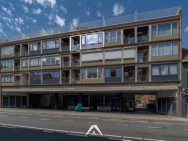 Instapklaar 2 kamers appartement met afgesloten gargebox!